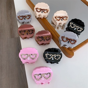 Pince à cheveux mignonne chien dessin animé en acétate avec design de lunettes