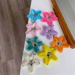 Set di 8 fermagli per capelli a stella colorati in peluche con glitter per ragazze