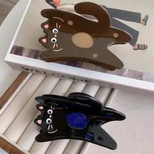 Cute cartoon cat acetate hair claws in brown and black patterns for long hair styling