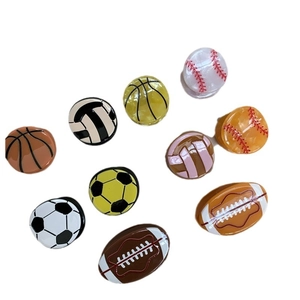 Pinzas para el pelo de resina de colores con motivos deportivos de fútbol y baloncesto