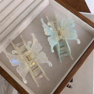Pince à cheveux papillon rétro française en acétate irisé pour des coiffures élégantes