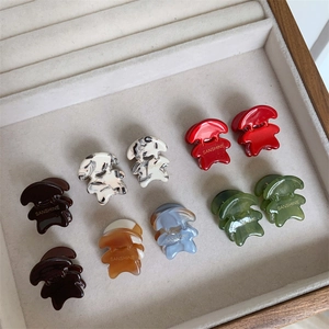 Mignonnes Pinces à Cheveux Ours en Acétate Épingle à Cheveux Animale Sucrée Petite Pince à Frange Latérale Accessoire de Coiffure pour Femmes Filles