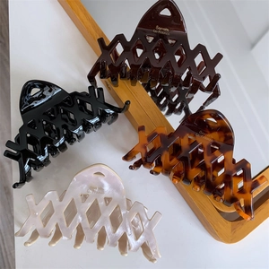 Pinze per capelli in acetato in stile francese in nero, tartaruga e bianco perla