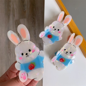 Cute cartoon rabbit hair claw clip made of acetate with sweet pearlescent finish