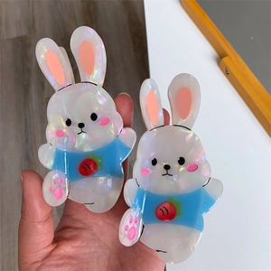 Cute Cartoon Rabbit Acetate Hair Claw For Women Sweet Pearlescent White Bunny Shark Clip Large Hair Catch Hair Accessory