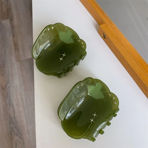 Pinces à cheveux élégantes en forme de poivron vert avec strass, ensemble de deux pièces