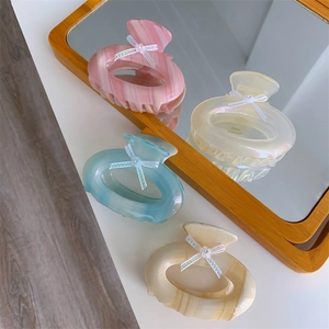 Barrettes à cheveux marbrées macaron avec nœud perlé en quatre couleurs pastel