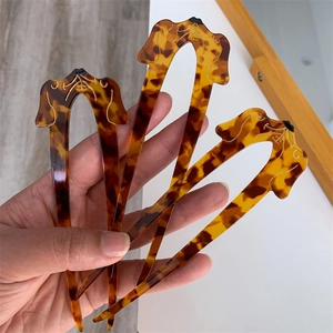 Three-piece set of dachshund tortoiseshell U-shaped hairpins for creative styling