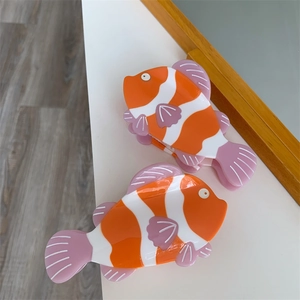 Set di mollette per capelli in acetato a forma di pesce pagliaccio arancione e bianco