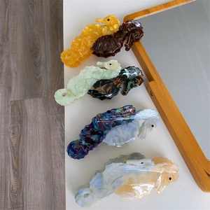 Large Acetate Seahorse Hair Claw Clip Marble Pattern Marine Animal Shark Clip Unique Hair Accessories For Women