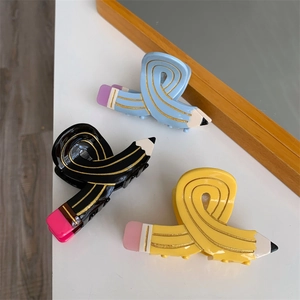 Creative Pencil Shape Acetate Hair Claw Clip For Women Minimalist Golden Striped Hair Accessory For Medium Hair Styling