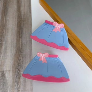 Lot de deux pinces à cheveux en forme de robe princesse, bleu et rose, style mignon