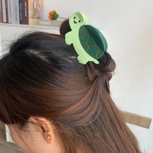 Cute green turtle hair claw clip made of acetate for creative sea animal hairstyles