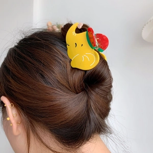 Pince à cheveux éléphant jaune mignonne en acétate avec détail pastèque sur cheveux