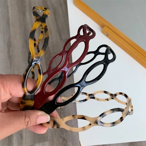 Set of minimalist acetate hairbands with hollow chain design in leopard and solid colors