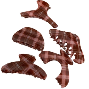 Retro red plaid large shark hair clips set for women in elegant checkerboard patterns