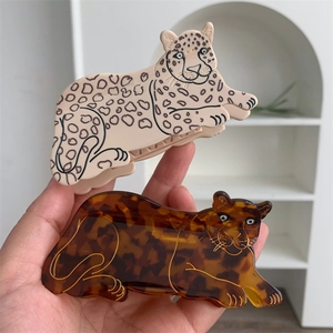 Acetate Leopard Shape Hair Claw Clip French Vintage Leopard Print Shark Clip Fashion Animal Hair Accessories For Women