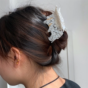 Pince à cheveux léopard en acétate de taille moyenne en forme de couronne chic