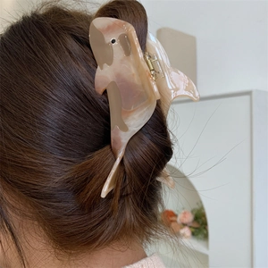Marbled acetate shark hair claw clip in dolphin shape for long hair styling accessory