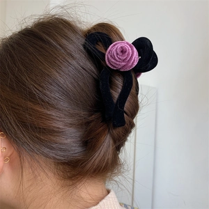 Vintage Velvet Rose Flower Bow Hair Claw Clip For Women Elegant Large Shark Clip Hair Accessory Daily Party Jewelry Gift