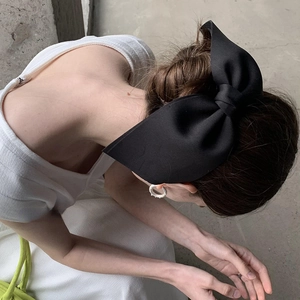 Large Black Bow Hair Clip For Women French Style Elegant Satin Fabric Oversized Spring Clip Hair Accessories Hairpin