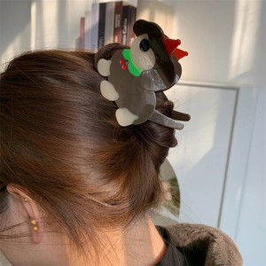 Pince à cheveux créative en acétate motif chien avec chapeau festif pour femmes