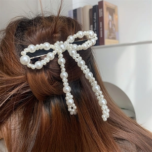 Fermaglio per Capelli a Fiocco con Künstliche Perle Sintetiche Fatto a Mano Con Nappina Elegante Bianco Forcina per Matrimonio Festa Donna
