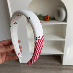 Neuer Chinesischer Stil Vintage Kirschkaromuster Patchwork Gepolstertes Stirnband Für Damen Frischer Süßer Stoff Haarreif Handgefertigt Haarschmuck
