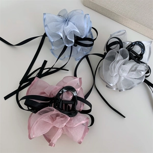 Pinze per capelli fiori in organza e nastri neri in rosa blu e grigio