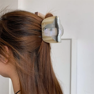 Pince à cheveux poisson-lune mignonne en acétate nacré pour coiffures demi-hautes