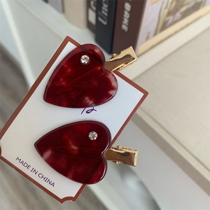 Creative marble texture dark red heart-shaped hair clips with sparkling rhinestone inlay