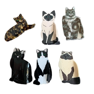 Set of 6 creative cat-shaped acetate hair claws in various feline patterns and colors