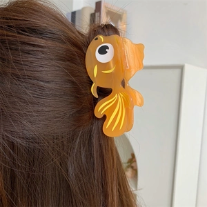 Pince à cheveux mignonne en forme de poisson rouge en acrylique ambré pour coiffures