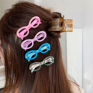 Creative Glasses Shaped Acetate Hair Clip Rhinestone Letter Like Design Niche Sweet Side Clip Hair Accessories For Women