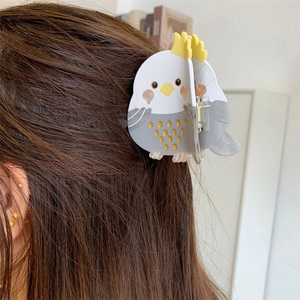 Creative cockatiel bird hair claw clip made of high quality acetate on model hair