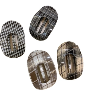 Set of 4 vintage plaid hair claws featuring elegant houndstooth and check patterns