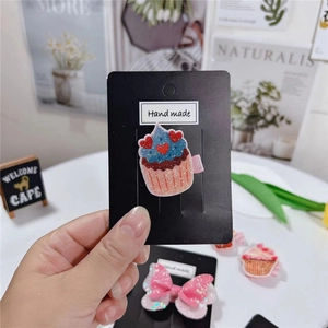 Barrette à cheveux cupcake pailletée faite main pour enfants aux couleurs pastel
