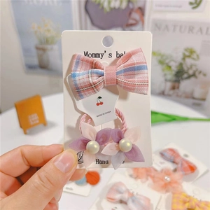 Coffret de barrette à nœud en tissu et élastiques fleurs pour enfants sur carte