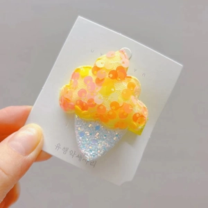 Barrette à cheveux glace à paillettes pour filles avec cône scintillant sur carte d'expo