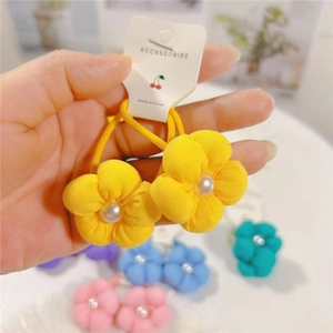 Élastique à cheveux fleur en tissu jaune avec perle centrale et bande élastique forte