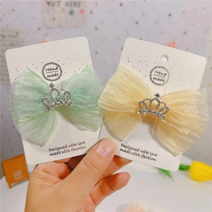 Détails de barrettes à cheveux faites main avec couronnes en strass et nœuds en tulle doux