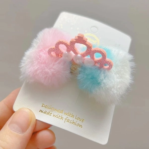Fermaglio per capelli in peluche macaron con corona rosa e perle per bambina