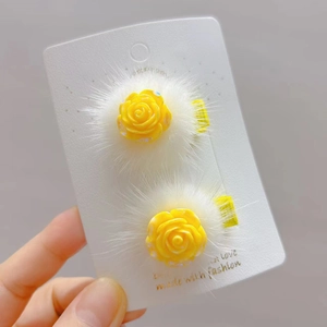 Lot de 2 jolies barrettes roses lumineuses avec fausse fourrure blanche pour enfants