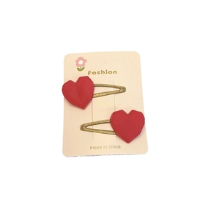 Lot de deux barrettes à cheveux géométriques en forme de cœur rouge sur carte mode pour filles