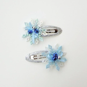 Sparkling snowflake hair clips for girls with blue bows and silver metal bb pins