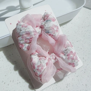 Barrettes à cheveux à fleurs roses avec organza sur carton blanc pour filles