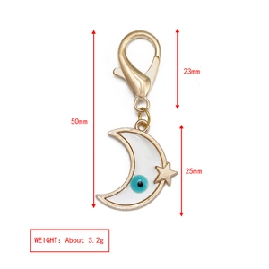 Spécifications détaillées de la taille du pendentif lune dorée et œil bleu grec