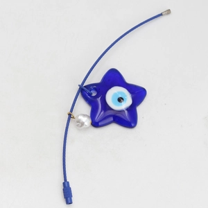 Colgante estrella de ojo turco azul de vidrio con cordón de acero y perla