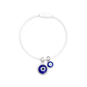 Silbernes Stahlseilarmband mit zwei blauen Evil Eye Anhängern und sicherem Schraubverschluss