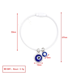 Technische Details des Evil Eye Armbands mit 10mm und 6mm Anhängern und 50mm Innendurchmesser